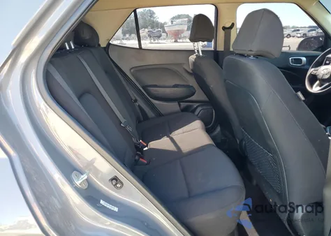 2021 Hyundai Venue Se z USA, uszkodzony, nr VIN KMHRB8A37MU066371